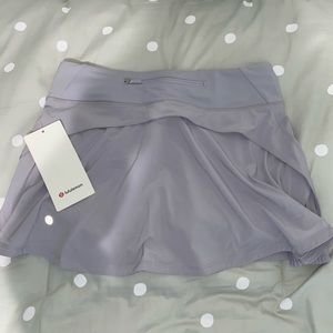 Never been worn LuLuLemon tennis skirt Size: 6